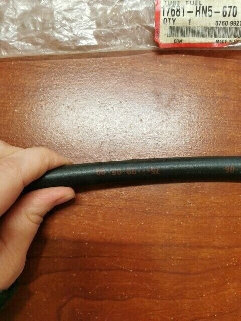 NOS Honda TRX350 FUEL TUBE 17681-HN5-670 H104