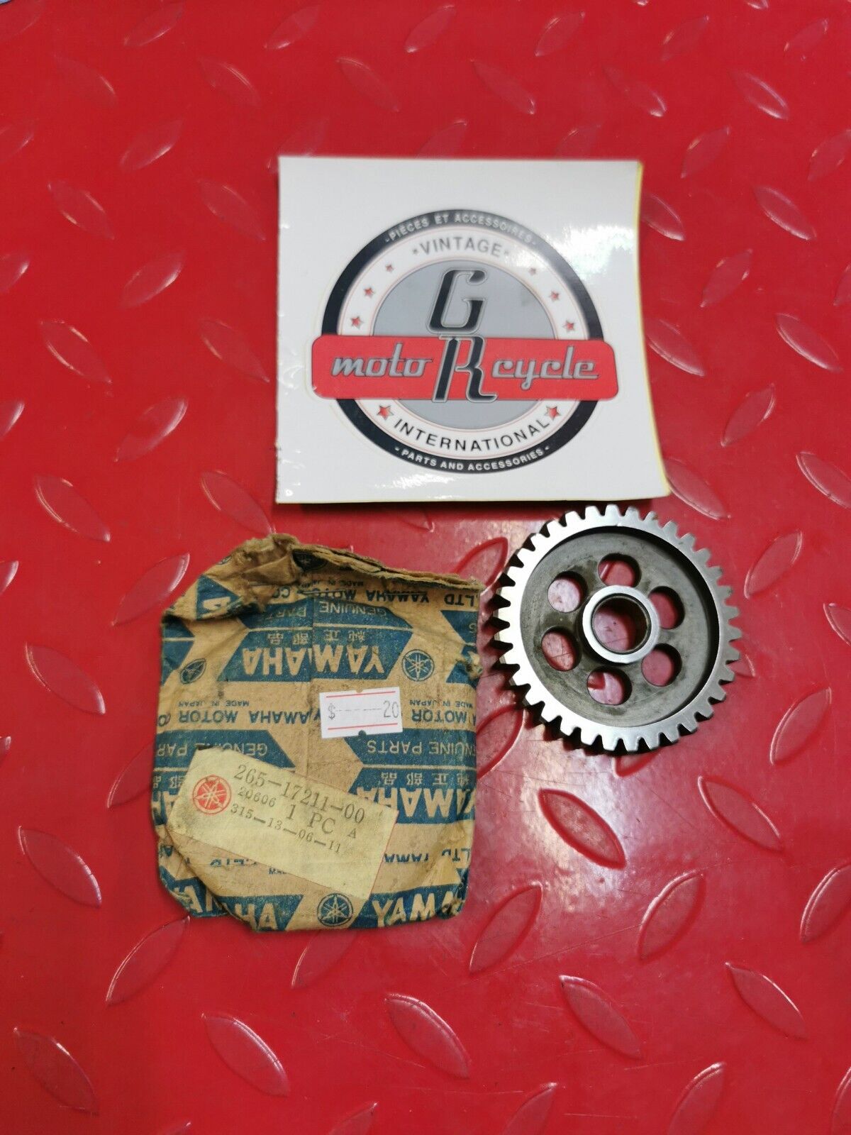 NOS YAMAHA AT1 ATM1 MX100 MX175 RS100 GEAR 1ST WHEEL 265-17211-00-00 Y30