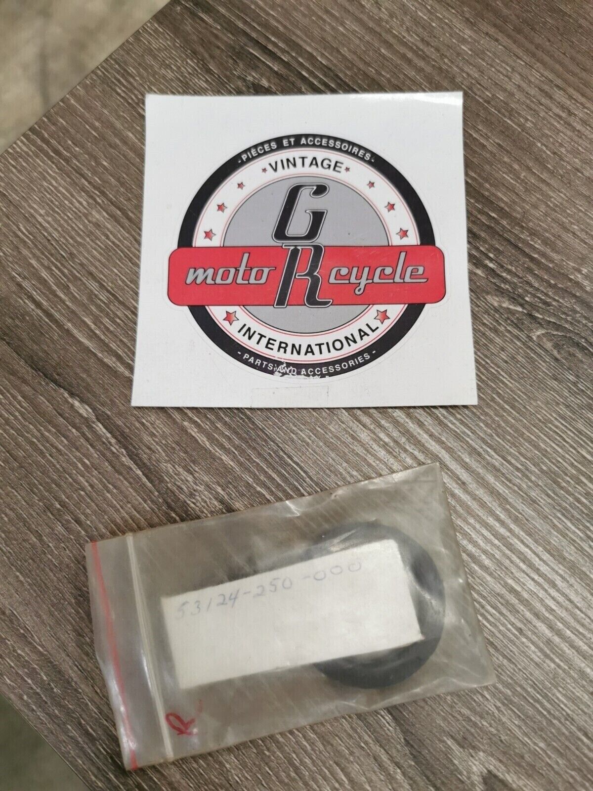 NOS HONDA  DUST SEAL STEERING HEAD 53124-250-000 H53