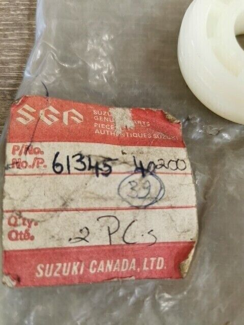 NOS SUZUKI RM100 1979 - 1981 ROLLER CHAIN GUIDE 61345-40200 S38