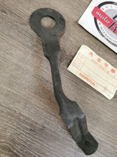 NOS HONDA LAWN MOWERS HRB216 PLATE L RR ADJUST 42966-VE2-000  H105