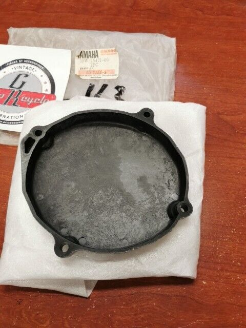 NOS Yamaha YZ125 CRANKCASE COVER 39W-15421-00-00 SUB 5X4-15421-00-00 Y107