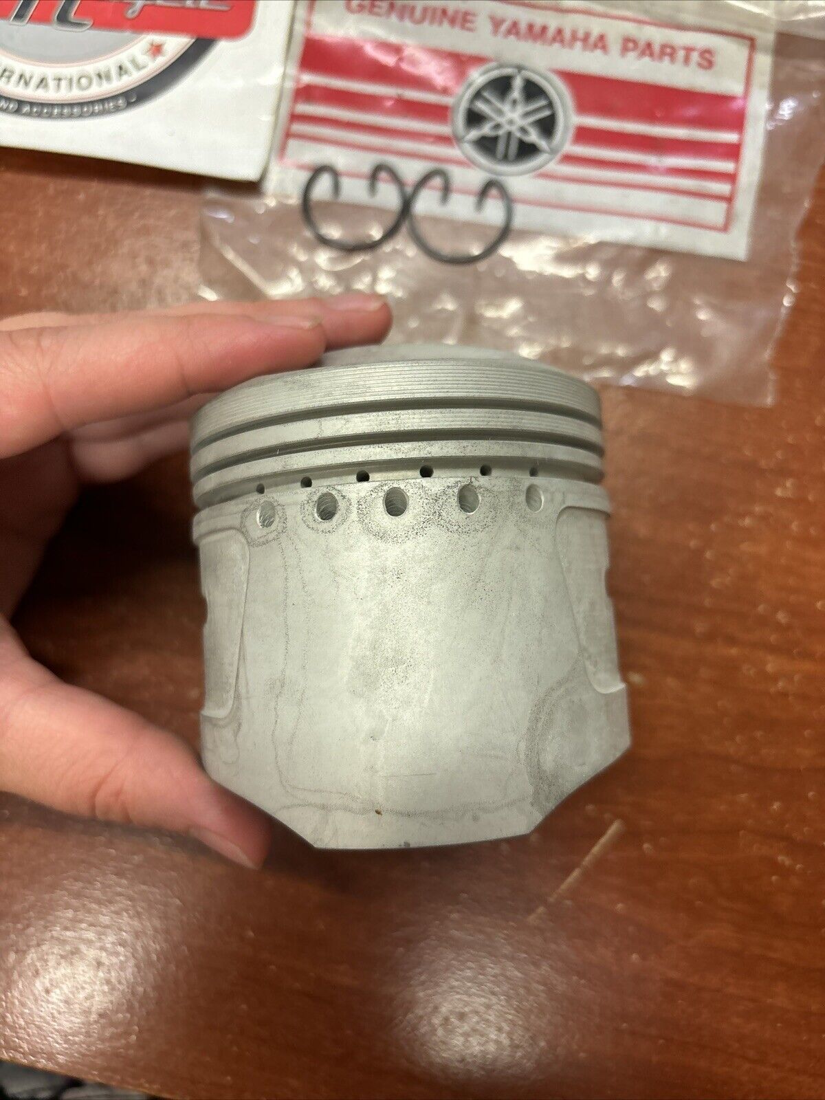 NOS Yamaha XS1 XS2 PISTON KIT STD 0.96 256-11631-02-96 SUB 256-11631-01-9 Y176