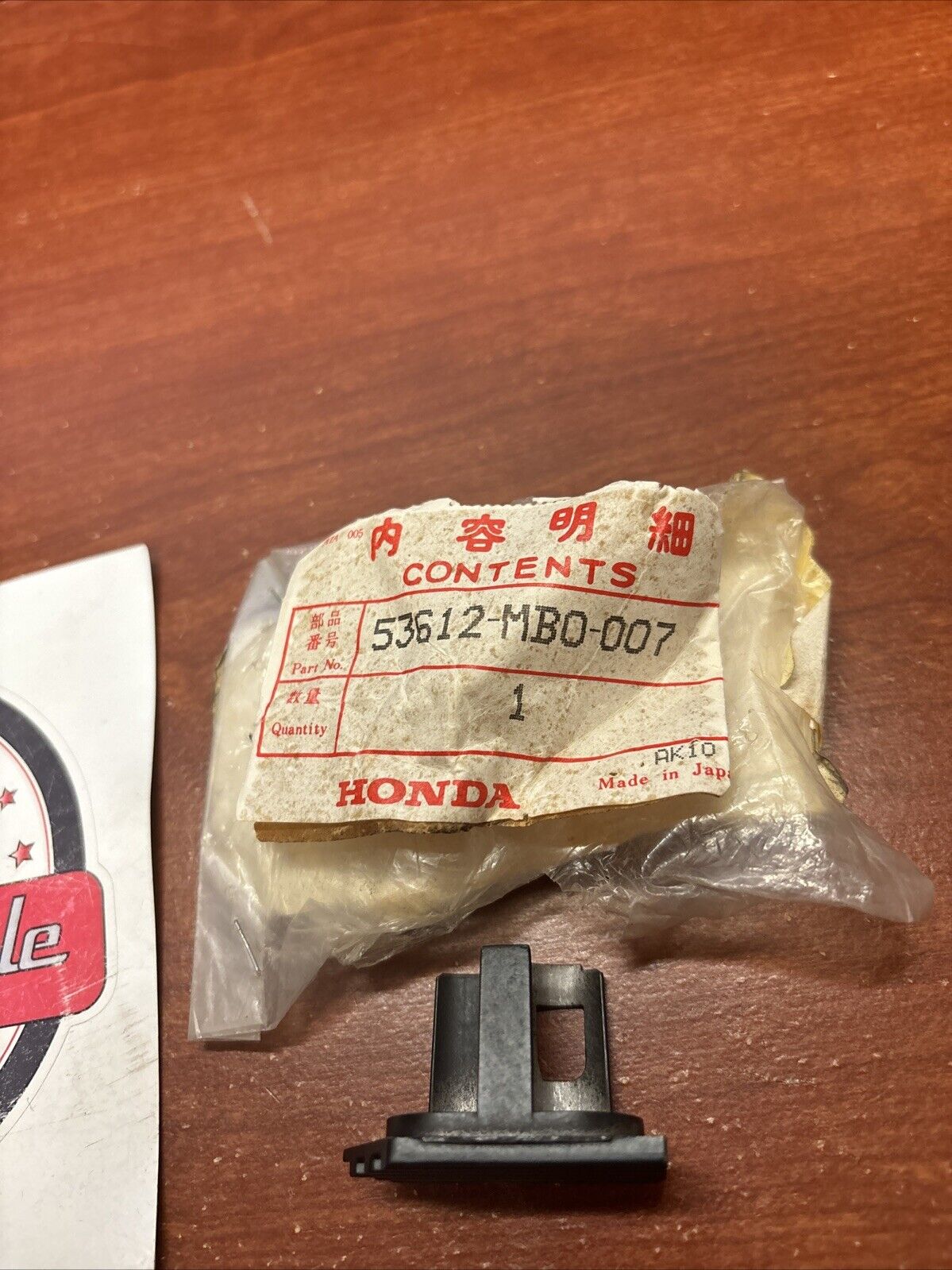 NOS Honda 1982 VF750S BATTERY CASE 53612-MB0-007 H172
