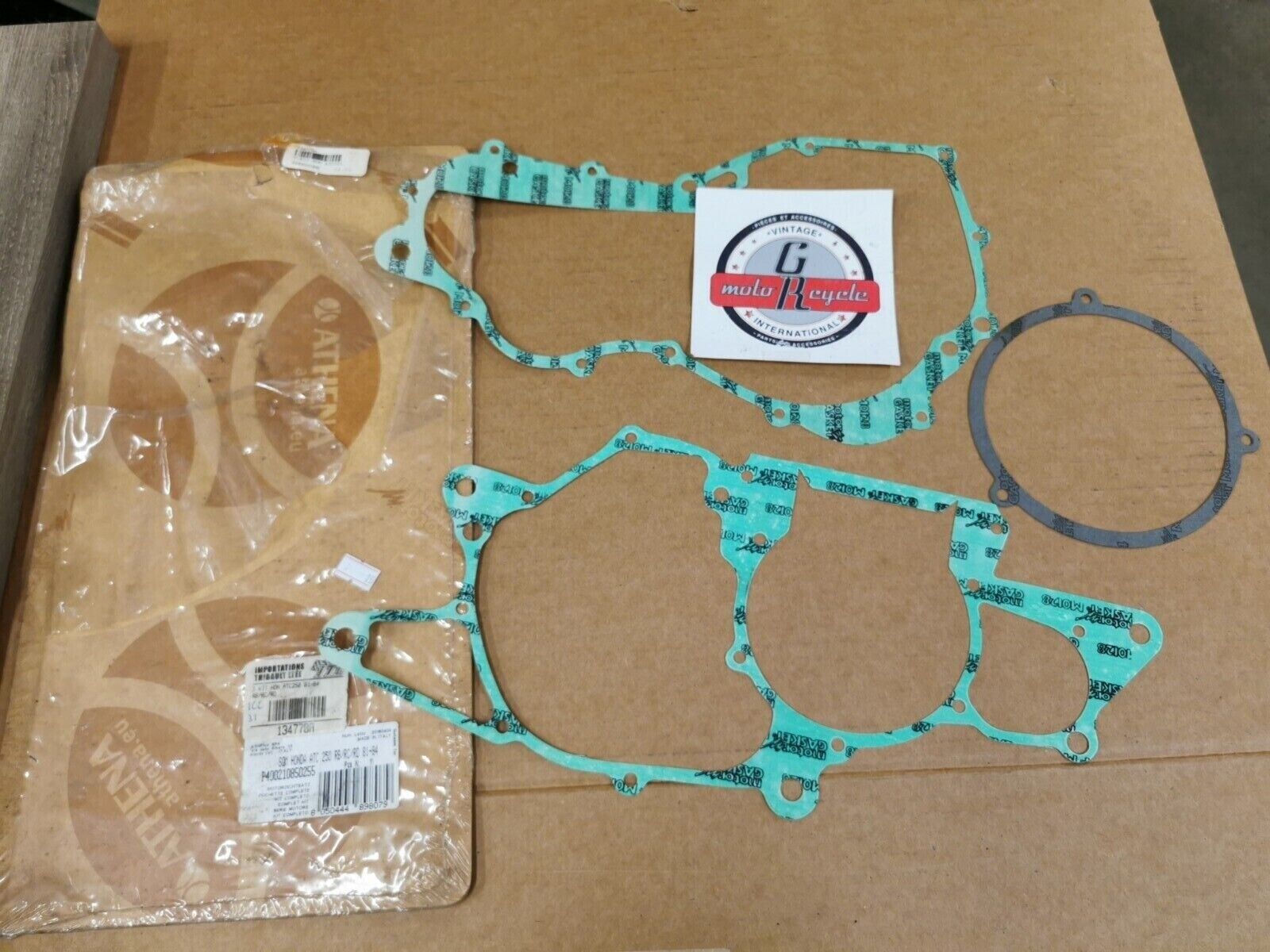 NOS ATHENA HONDA ATC250 RB RC RD  INCOMPLETE GASKET KIT SET P400210850255 J48