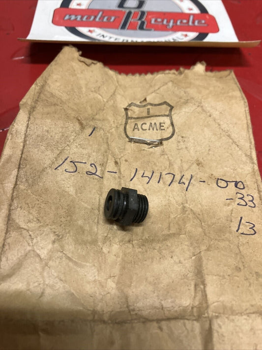 NOS YAMAHA PLUNGER CAP 152-14174-00-33 SUB BY 152-14174-00-00 Y62