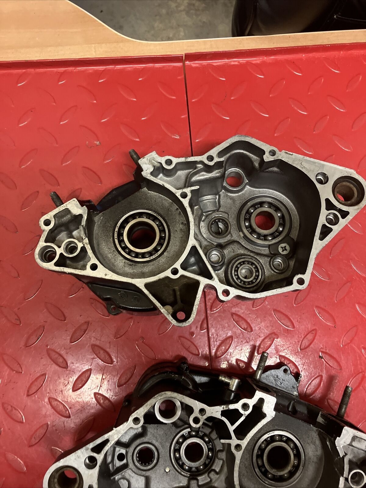 Yamaha YZ125 1983 left right crankcase crank case 1984 NEED REPAIR