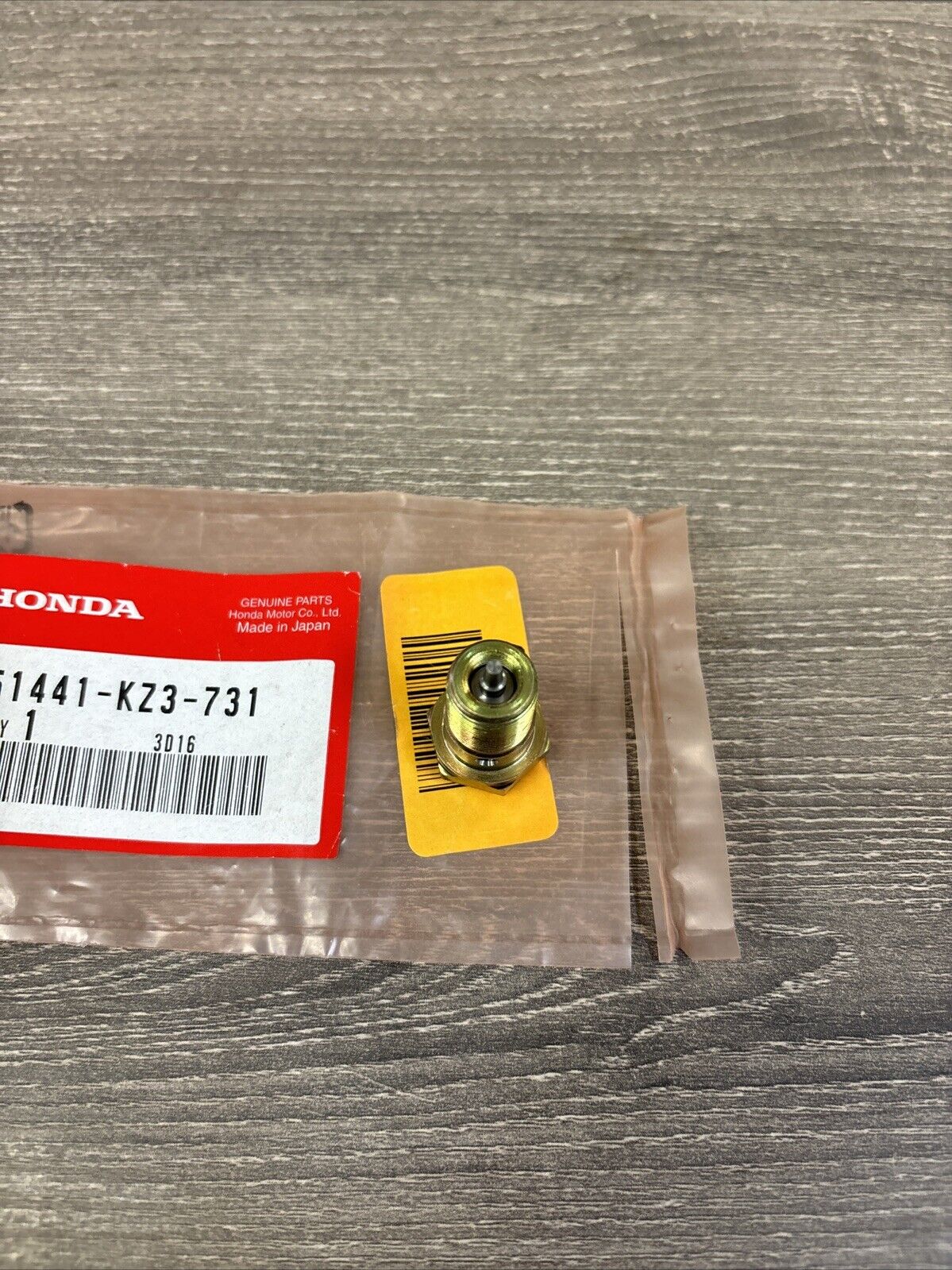 NOS Honda CR125R CR250R CR500R CENTER BOLT 51441-KZ3-731 H131