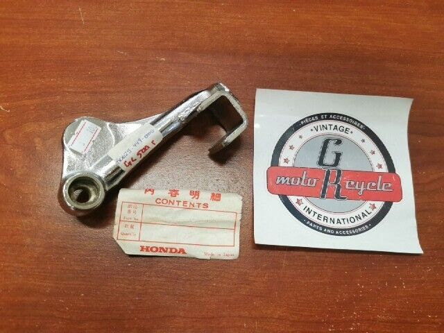 NOS Honda CX500C GL400C GL500C LEFT STEP ARM 50625-449-000 H84