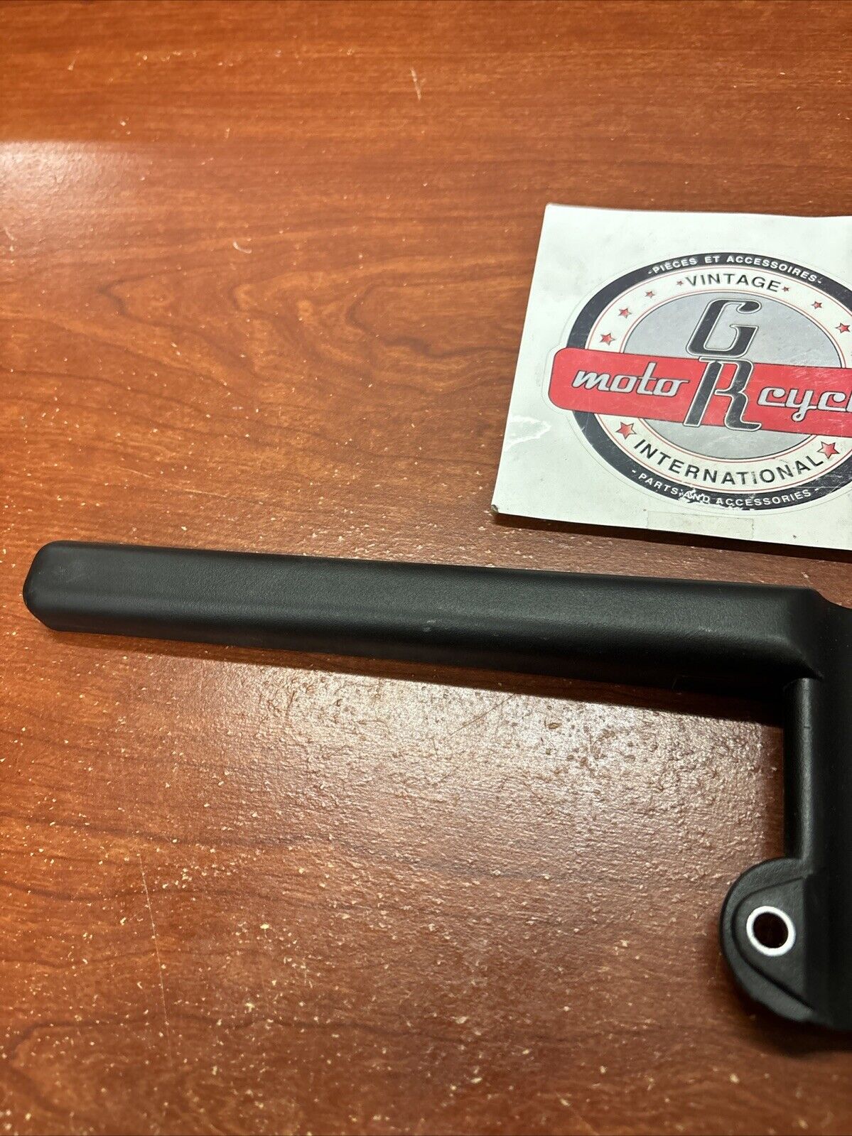 NOS Honda HHT25S UMK422 UMK431 LOOP HANDLE BAR 53122-VF9-G41 H175