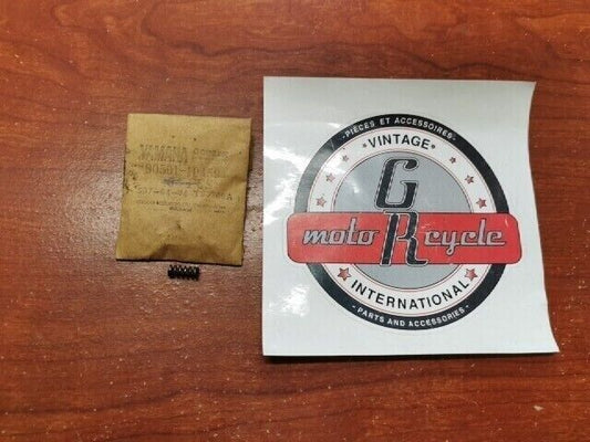 NOS Yamaha DT125 DT175 RT180 YZ100 YZ125 COMPRESSION SPRING 90501-10459-00 Y111