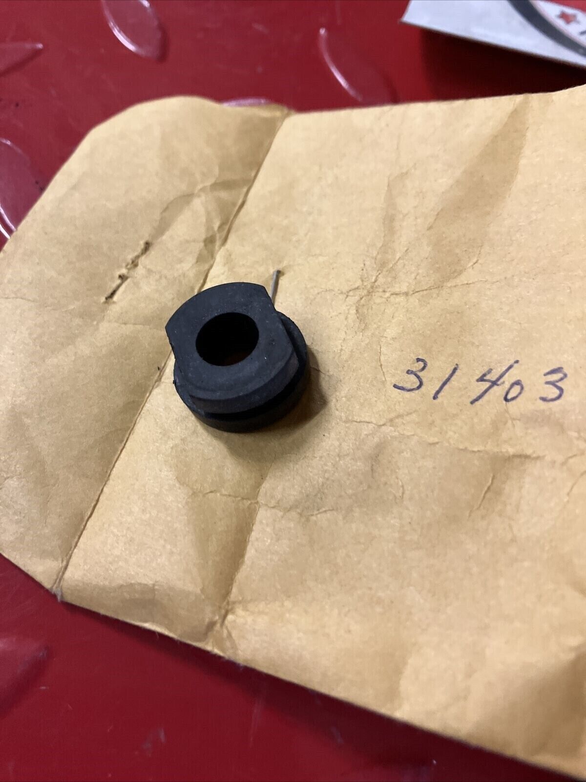 NOS HONDA CB750 RUBBER REGULATOR CUSHION 31403-300-000 H24