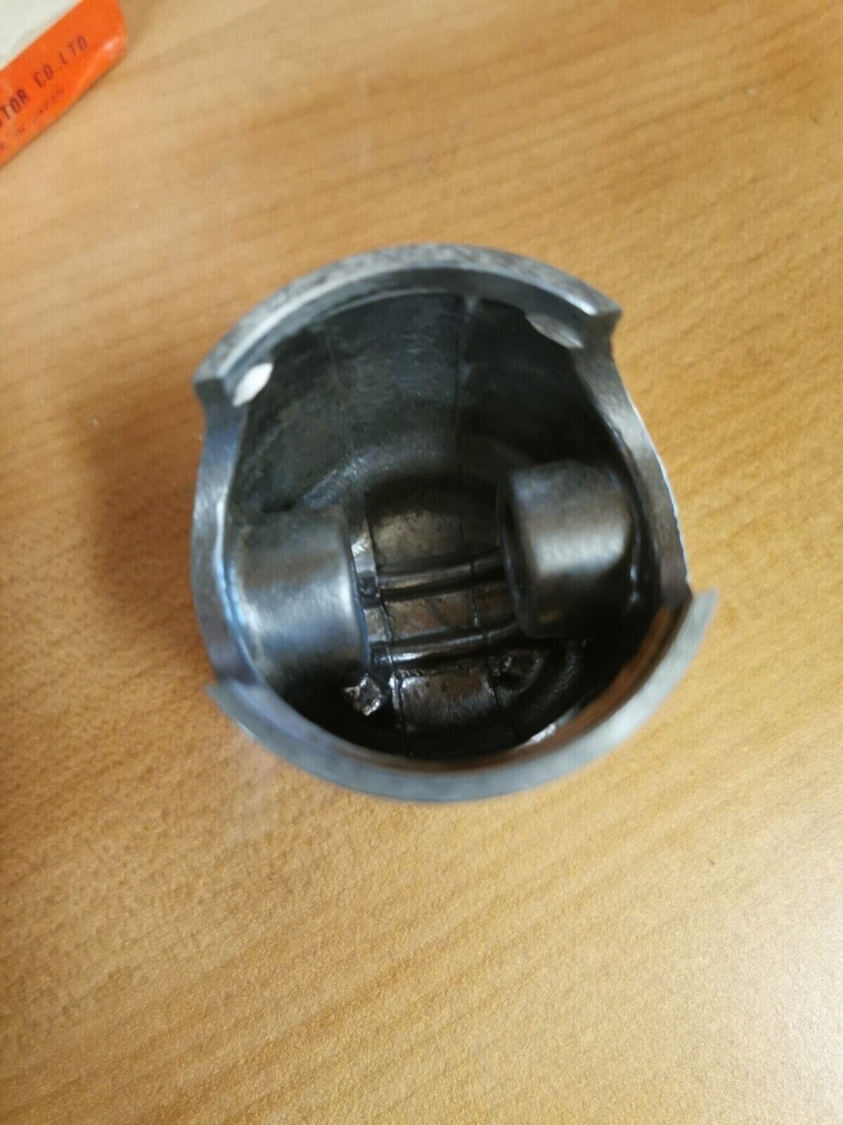 NOS YAMAHA YZ80  1974 - 1975  PISTON  OVERSIZE  492-11636-00  Y46