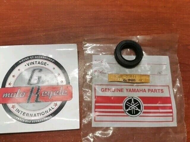 NOS Yamaha OIL SEAL SD-TYPE (25X40X9) 93101-25044-00 SUB 93102-25090-00 Y166