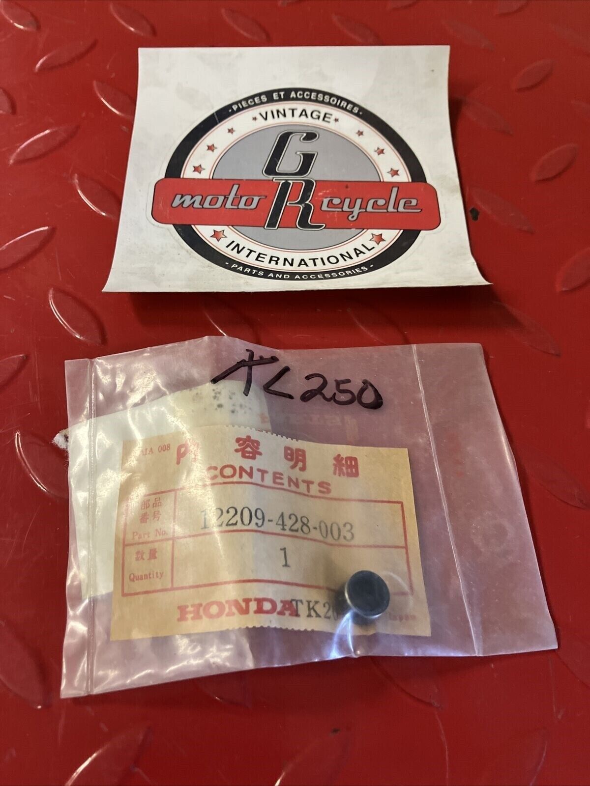 NOS HONDA XL250S XL250R XL350R VALVE STEM SEAL H24