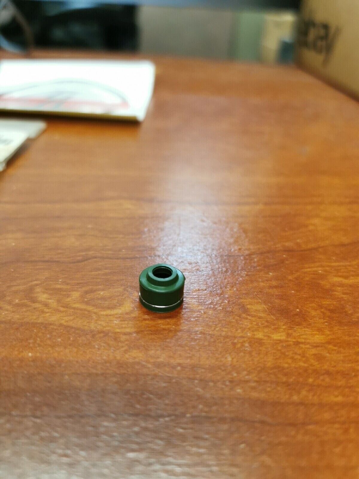 NOS Yamaha VALVE STEM SEAL 2HX-12119-00-00 Y72