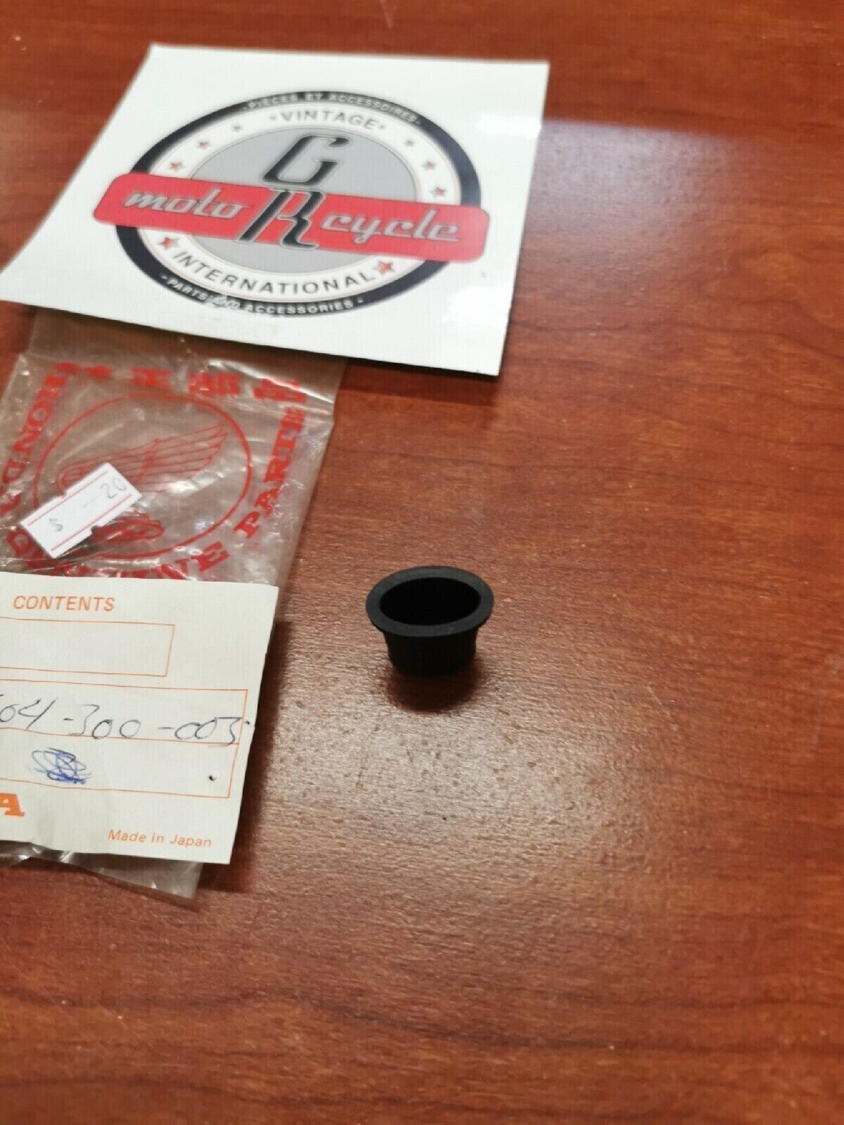 NOS Honda CB450 CB360 CB350 CB500 CB750 RUBBER BOOT 45504-300-003 H34