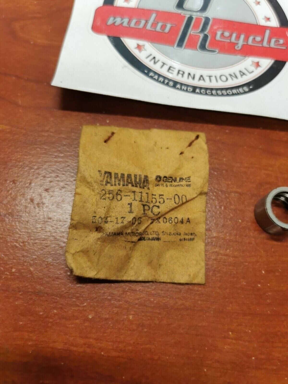 NOS Yamaha XS1 XS2 TX650 XS650 LABYRINTH SEAL 256-11155-00-00 Y100