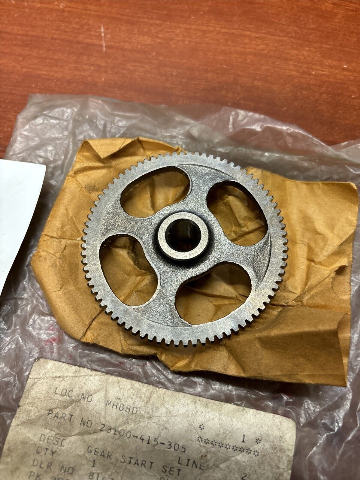 NOS Honda CX400E CX500 CX650 GL400 GL500 STARTER GEAR 28100-415-305 H169