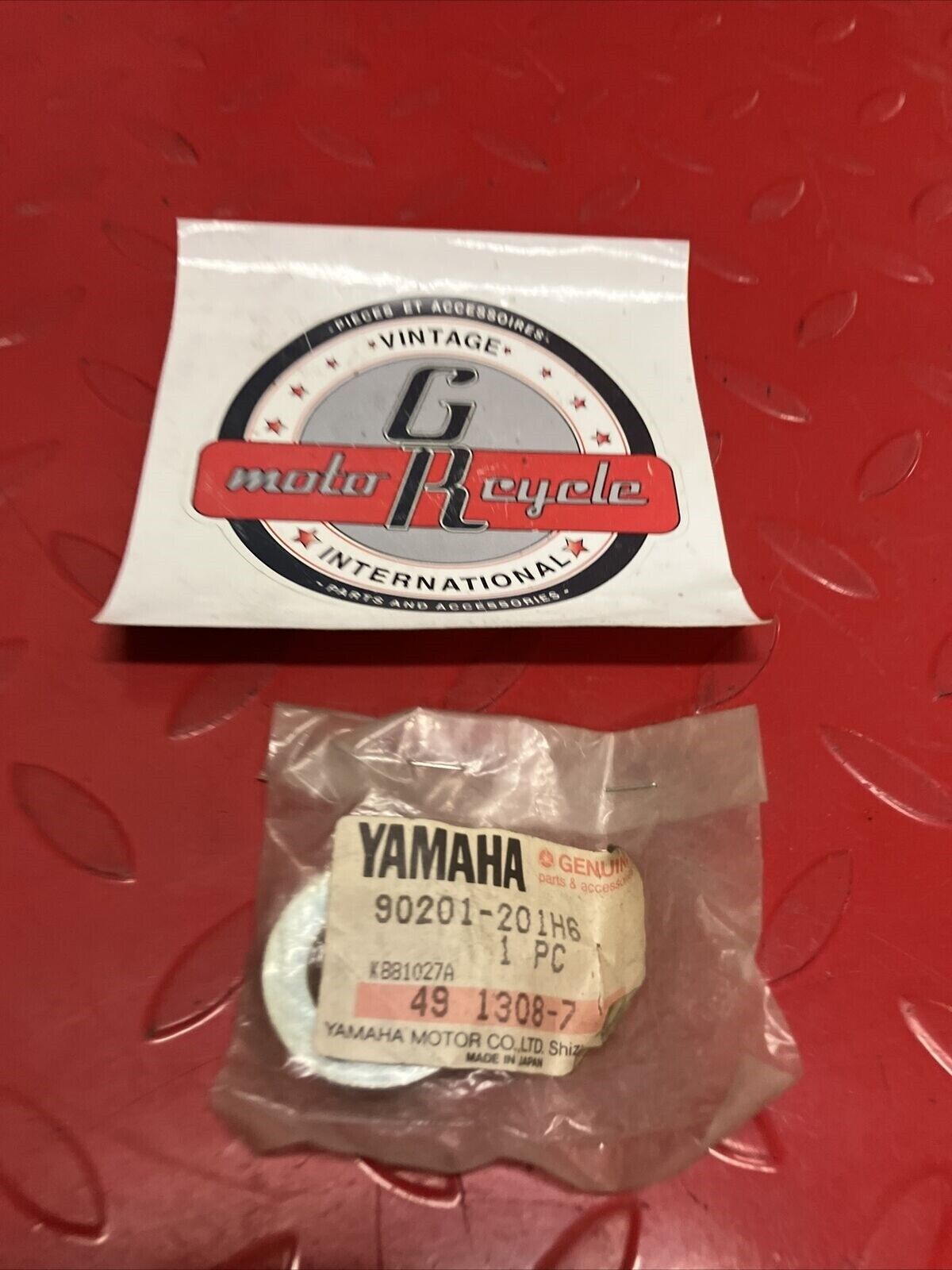 NOS YAMAHA YTM200 1983 1984 1985 WASHER PLATE 90201-201H6-00 Y66