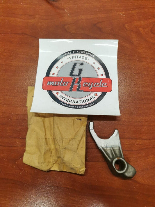 NOS Yamaha SHIFT FORK 1 248-18511-02-00 SUB. 463-18511-00-00 Y71