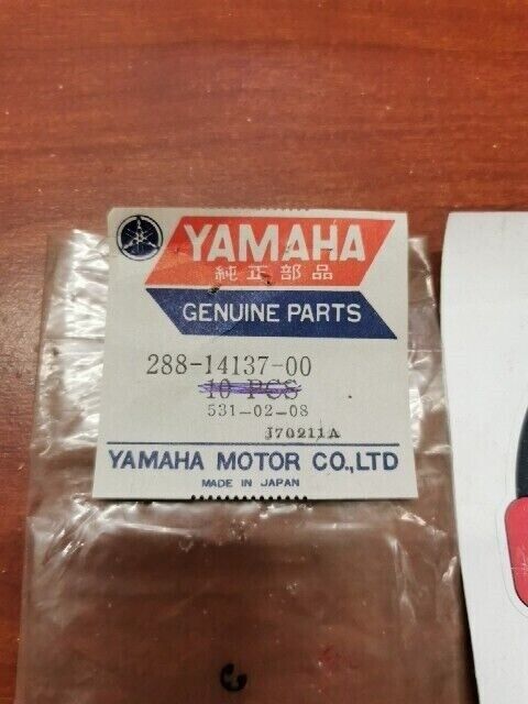 NOS Yamaha DT50MX GT80 GTMX JT1 JT2 MX80 RD50 TY80 CLIP 288-14137-00-00 Y144