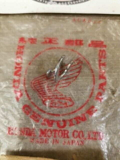NOS HONDA C100 C102 C105 C110 SPRING 28322-001-000 H81
