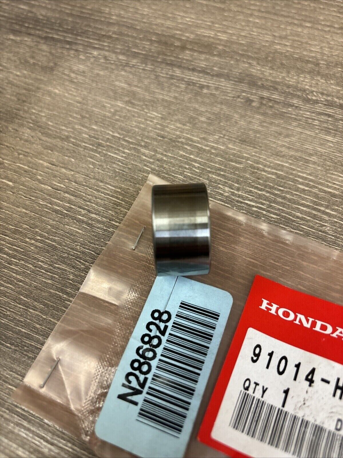 NOS Honda 1986 - 1993 TRX350 D NEEDLE BEARING 20X28X16 91014-HA7-671 H127