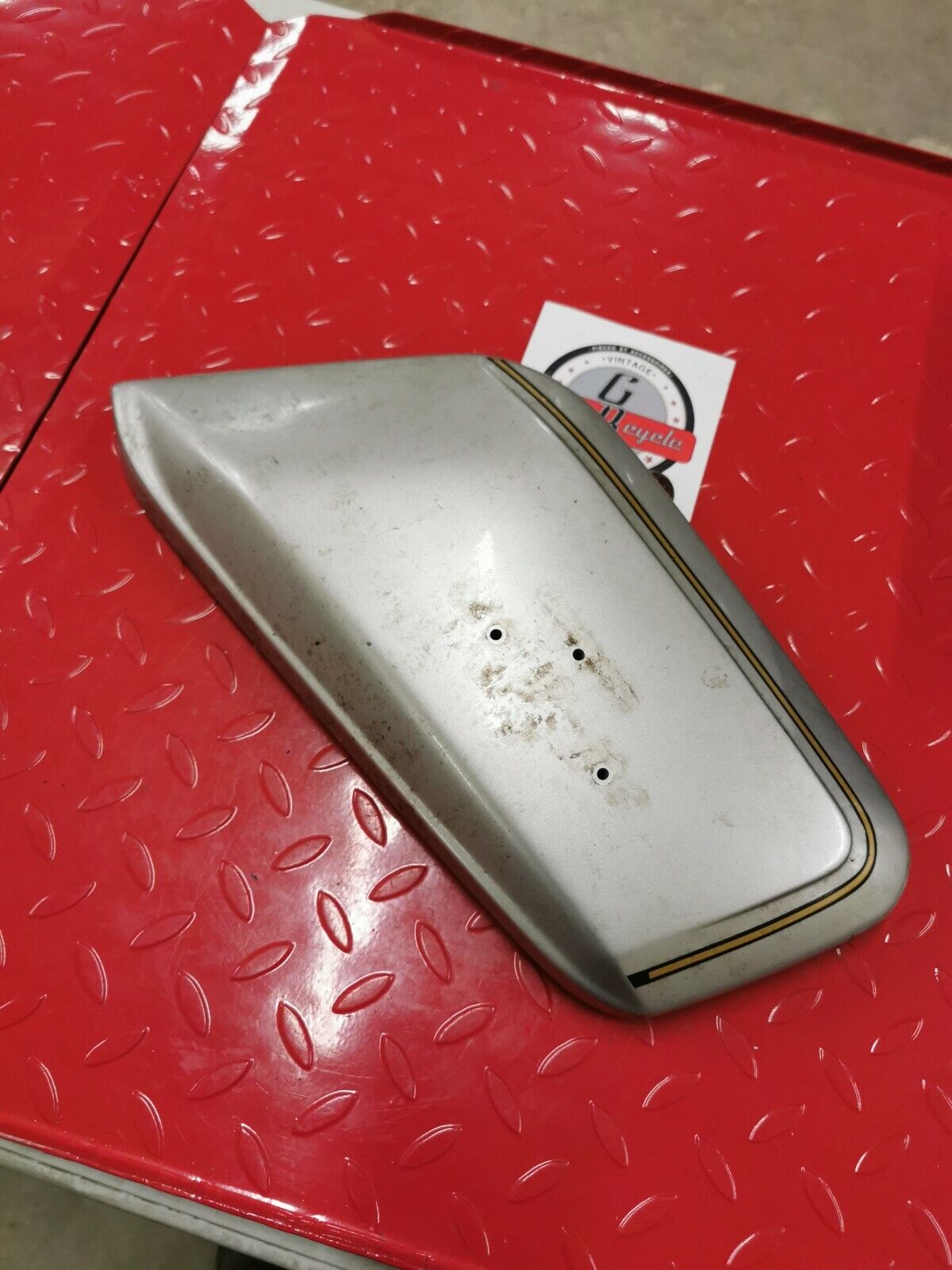 Honda GL1000 1978 goldwing 1000 Gold wing right side cover panel fairing 1979