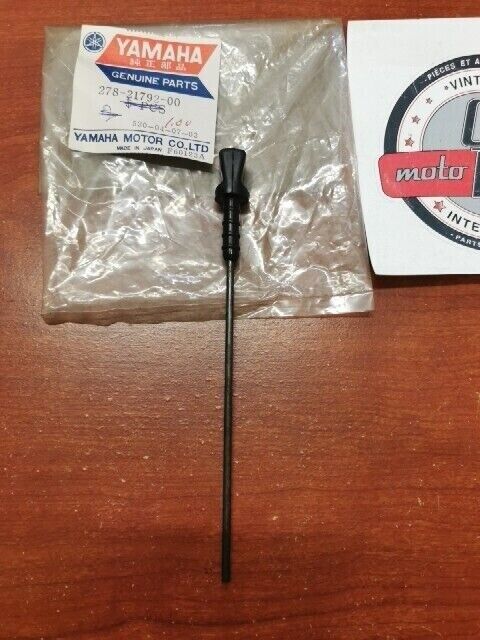 NOS Yamaha RD250 RD350 OIL LEVEL GAUGE 278-21792-00-00 SUB 1A0-21792-00-00 Y132