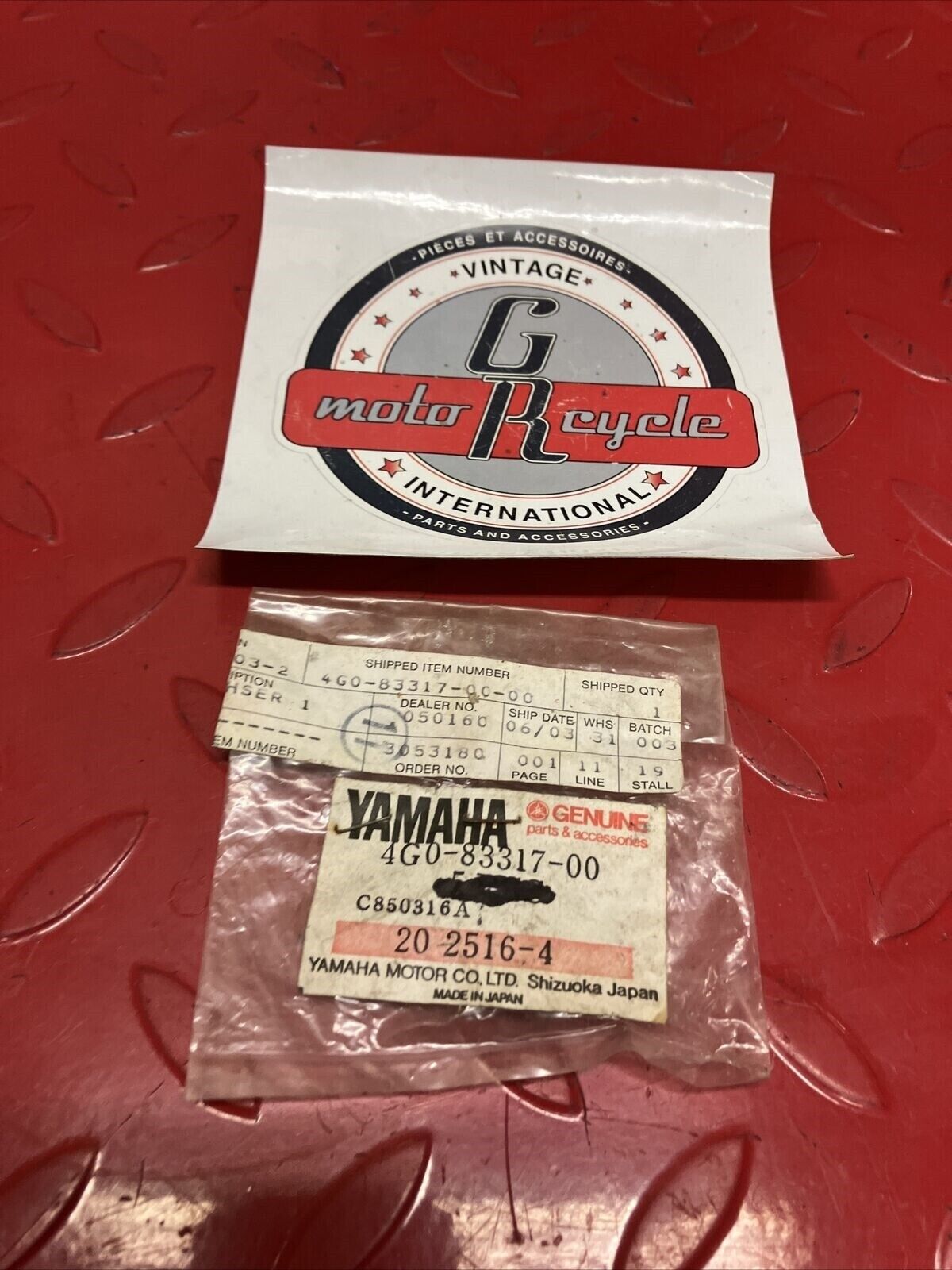 NOS YAMAHA FLASHER BOLT 4G0-83317-00-00 Y61