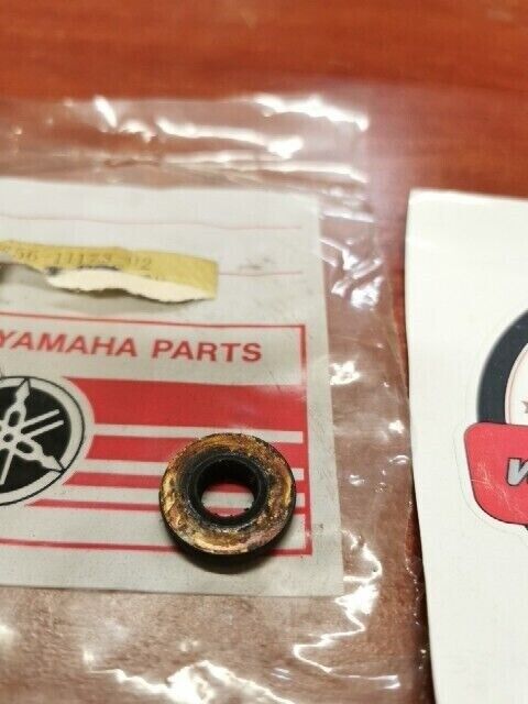 NOS Yamaha BR250 CF300 CS340 WASHER SEAL 256-11173-02-00 SUB 90210-10004-00 Y116
