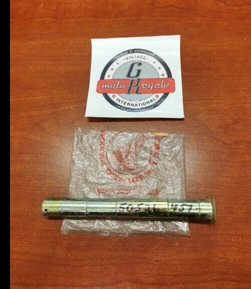 NOS Honda CB450K CB500C/K/P MAIN STAND PIVOT PIPE 50526-457-710 H68