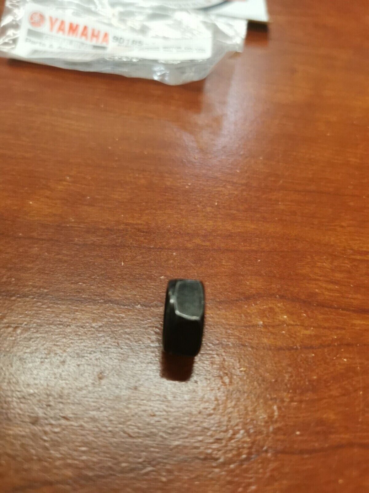 NOS Yamaha XV17 XV1700 XT500 TT500 SR400 SELF-LOCKING NUT 90185-10060-00 Y81