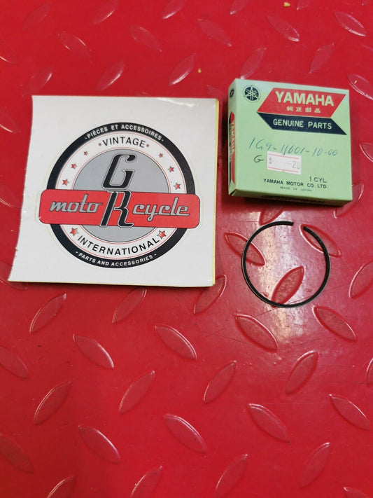 NOS YAMAHA YZ100 YZ125 1976 1977 RING PISTON 1ST  1G9-11611-10-00 Y33