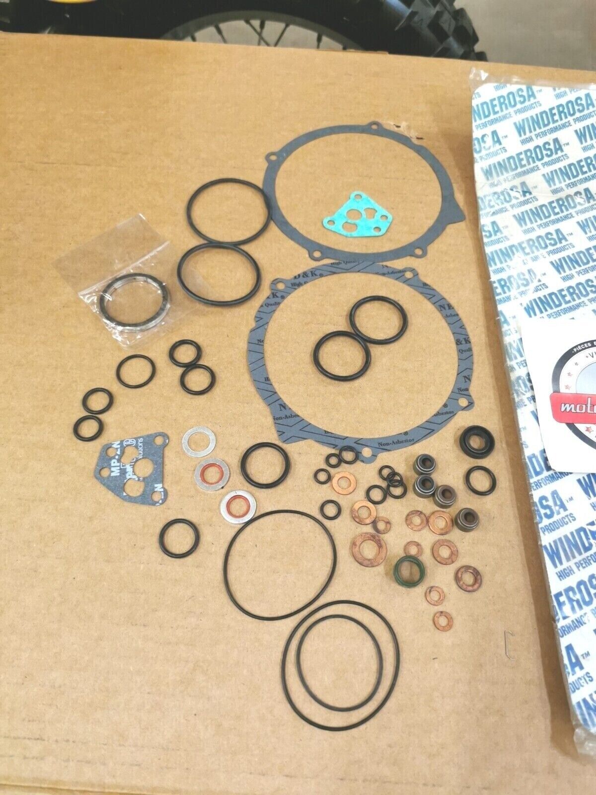 NOS WINDEROSA YAMAHA YFM350 BIG BEAR INCOMPLETE GASKET KIT SET 808898 J48