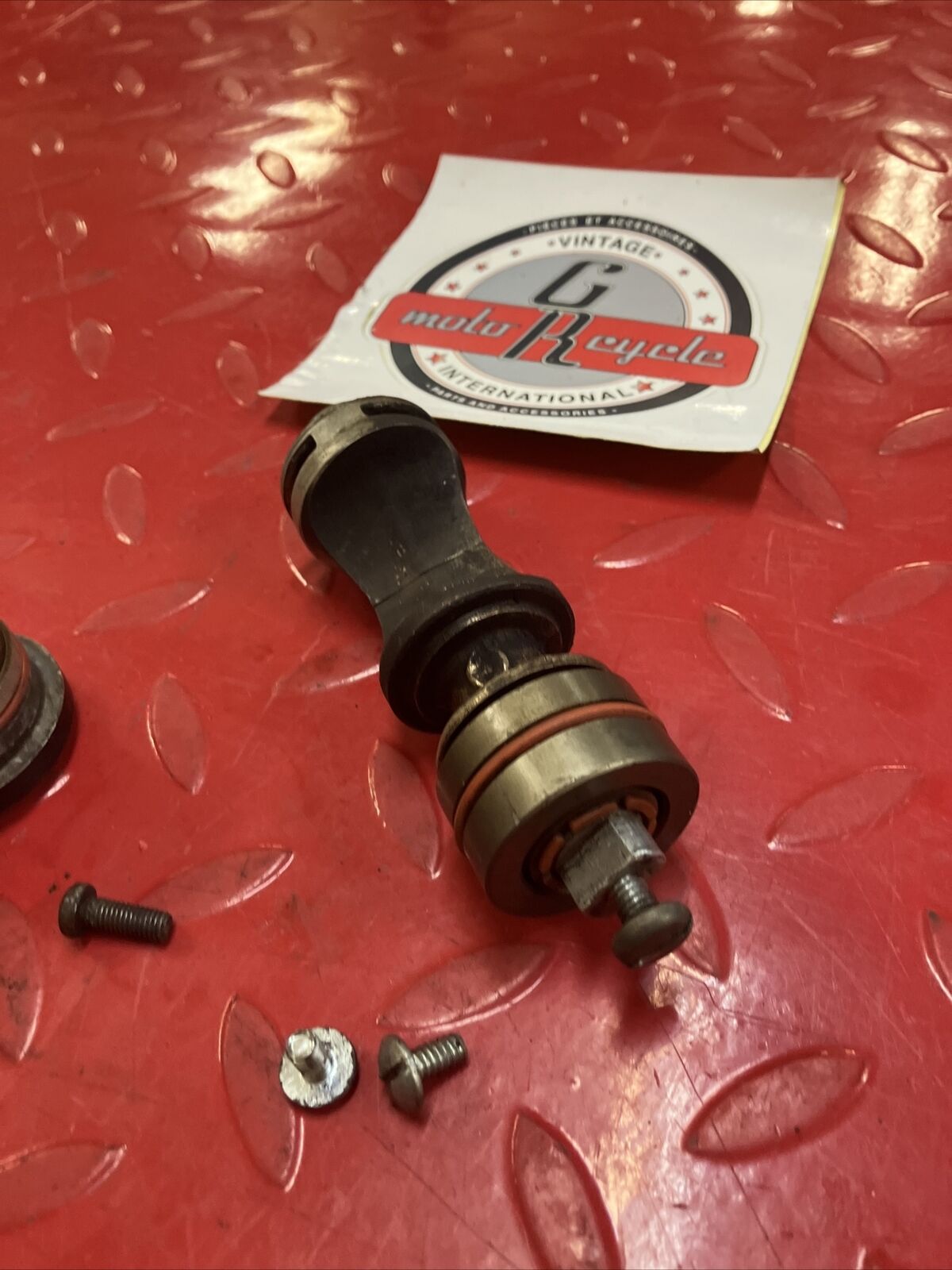 Yamaha DT200 1984 cylinder exhaust power valve cover assembly