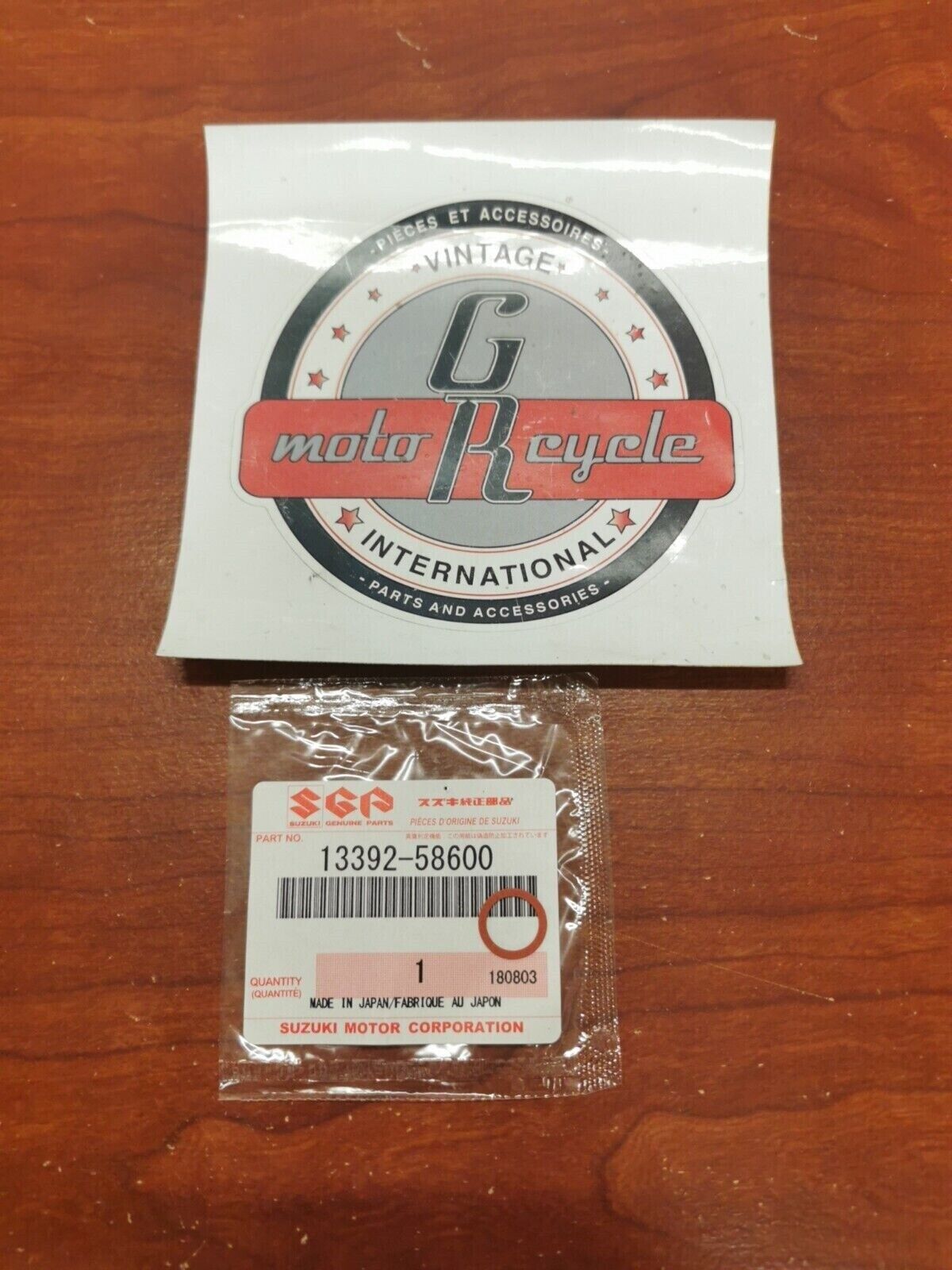 NOS Suzuki NEEDLE VALVE SEAL WASHER 13392-58600 S19