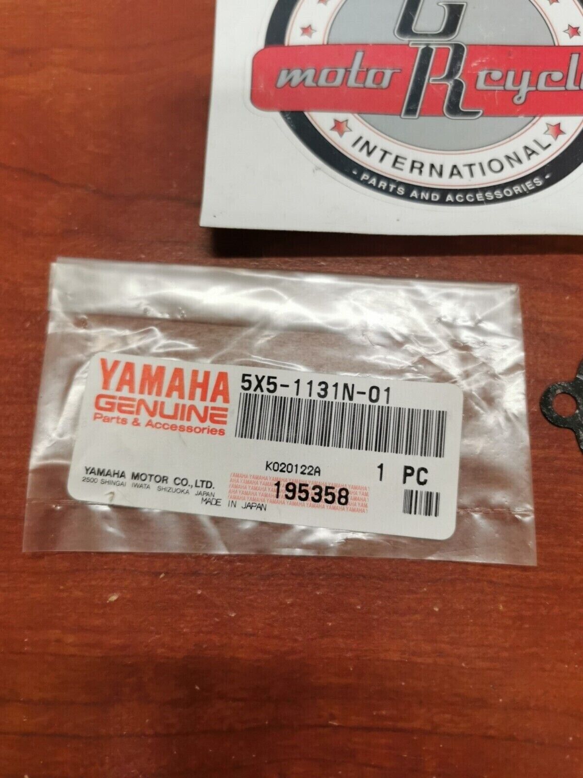 NOS Yamaha 1982 - 1985 YZ250 HOLDER GASKET 5X5-1131N-01-00 Y95