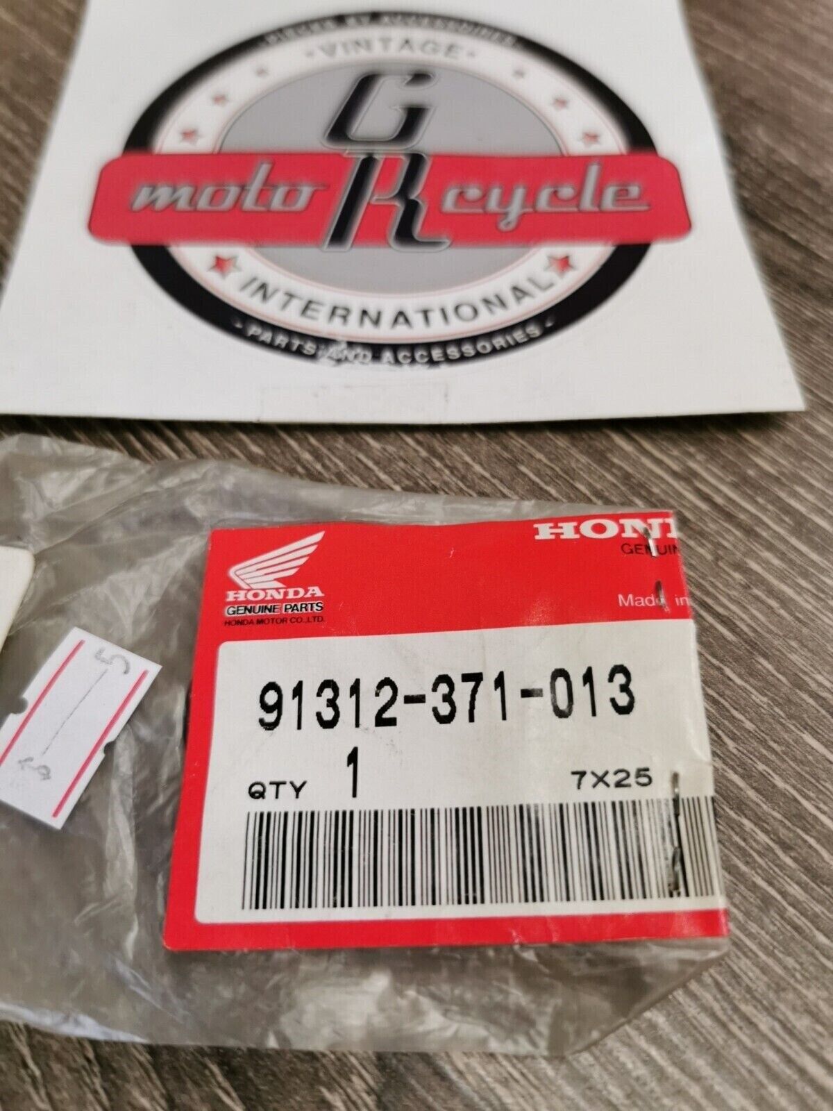 NOS HONDA GL1200L O RING 91312-371-013  H55