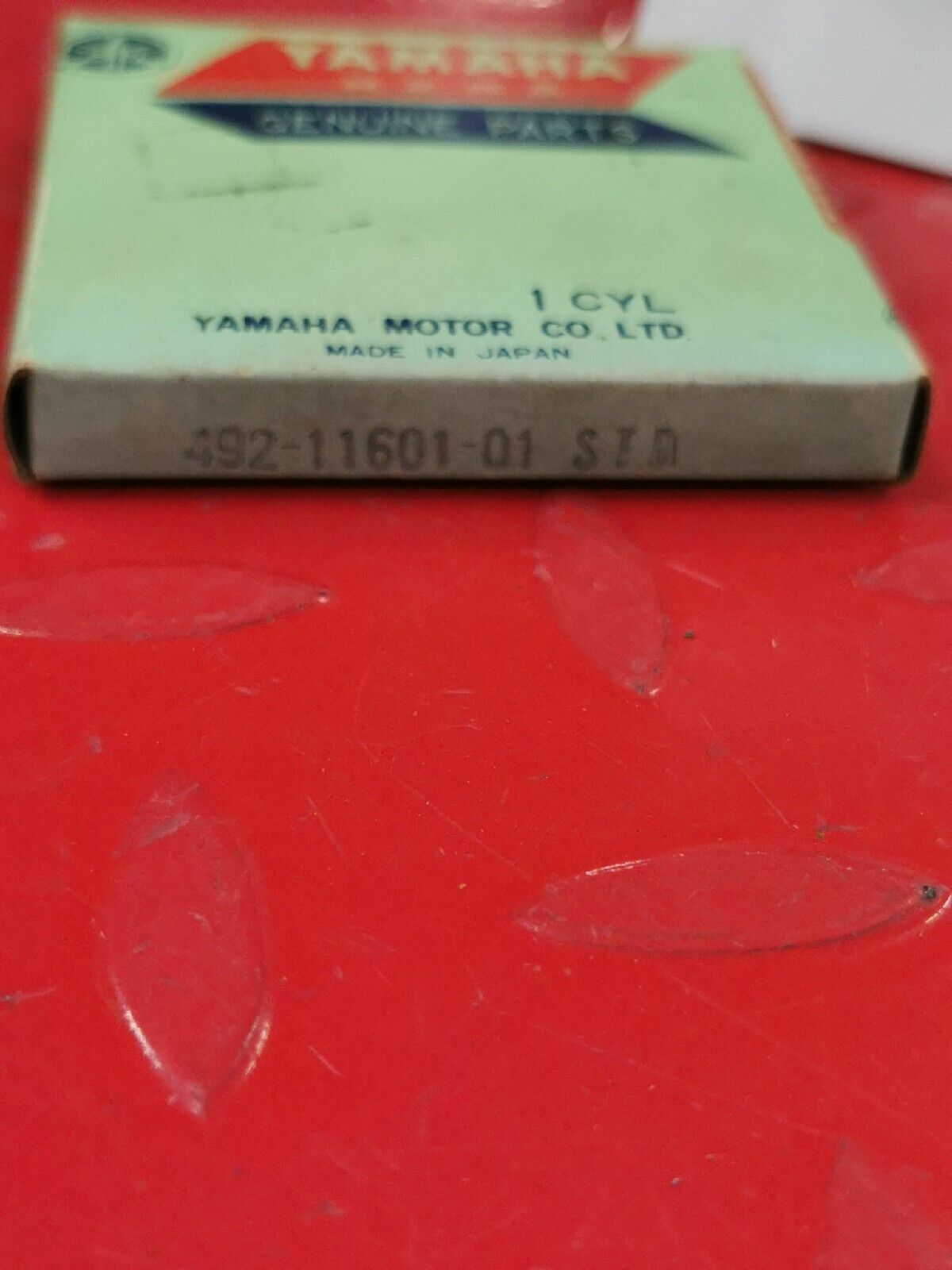 NOS YAMAHA YZ80 1974 - 1976  PISTON RING SET STD 492-11601-01  Y51