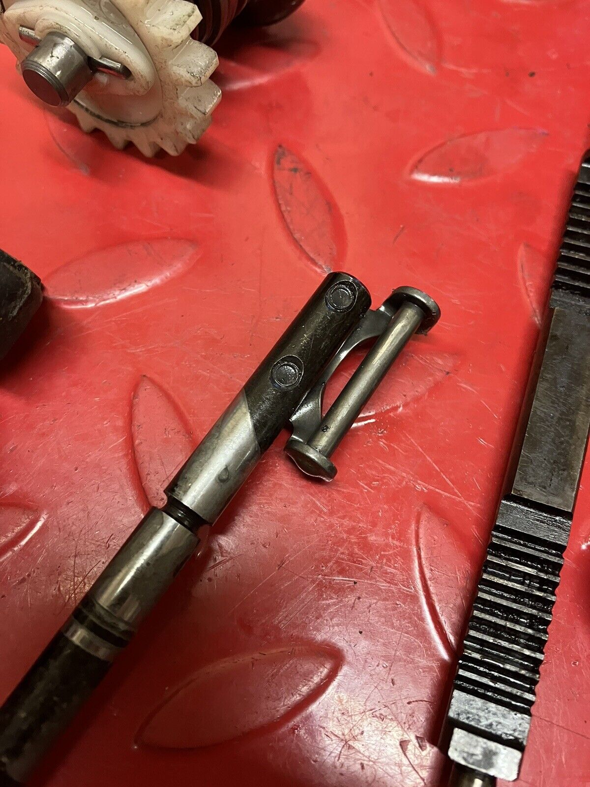Kawasaki KX125 1986 complete power exhaust valve assembly cover governor shaft