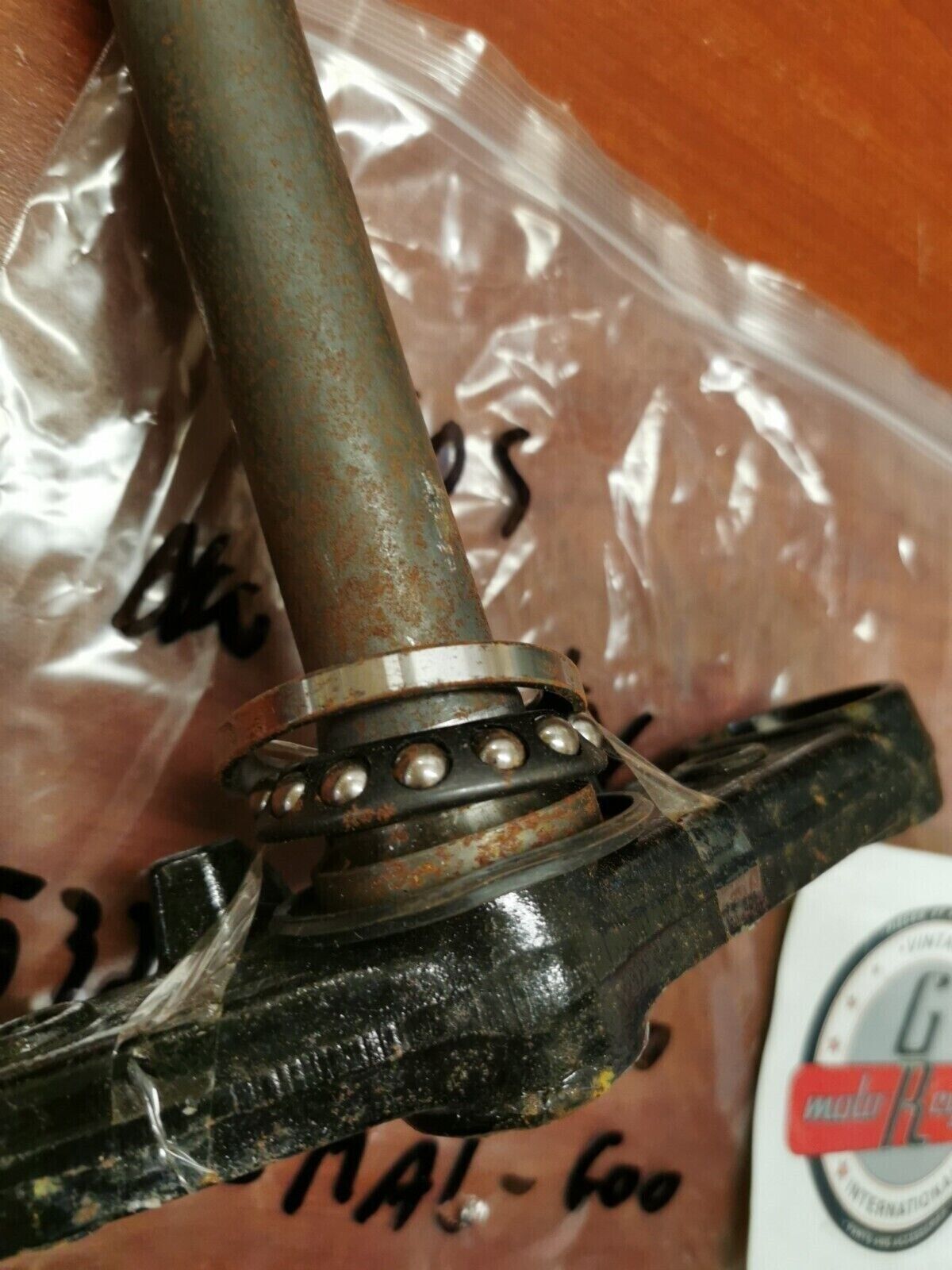 NOS Honda 1995 1996 CBR600F3 1996 CBR600SJR STEERING STEM SUB. 53219-MAL-G00 H64