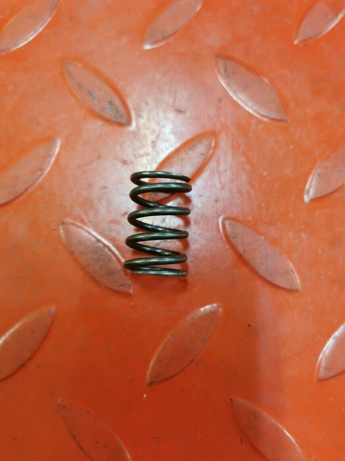 NOS Honda 1981 - 1985 ATC110 SPRING, CLUTCH 22401-943-013 H27
