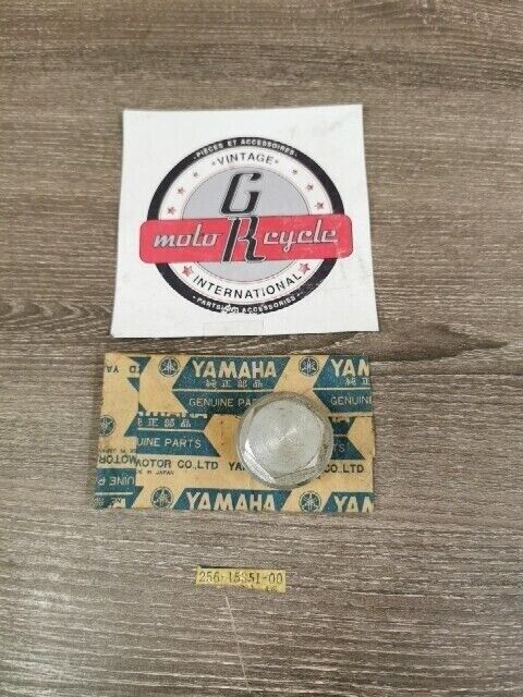 NOS YAMAHA XS650SJ XS1 TX650 XS650SE TX650A PLUG DRAIN 256-15351-00-00 Y169