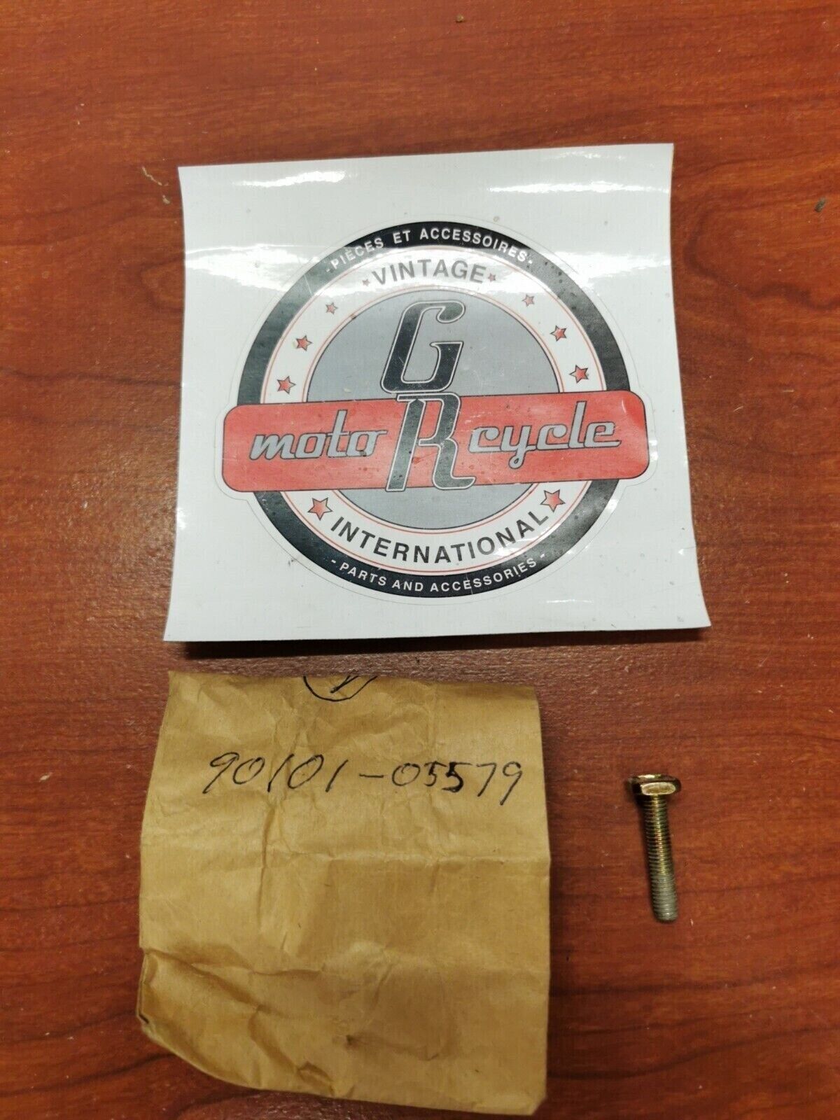 NOS YAMAHA XC200 XC180 SH50 CE50 CW50 BOLT 90101-05579-00 Y72