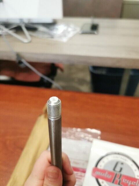 NOS Yamaha DT100 RT100 PIVOT SHAFT BOLT 401-22141-00-00 SUB 2J5-25381-01-00 Y153