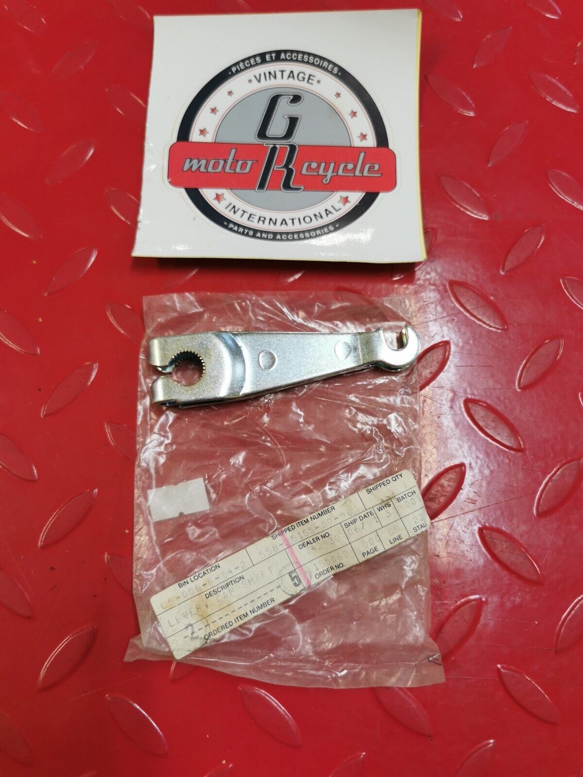 NOS YAMAHA LEVER CAMSHAFT 1 558-25155-00-00 SUPERCEDED 5H0-25155-00-00  Y30