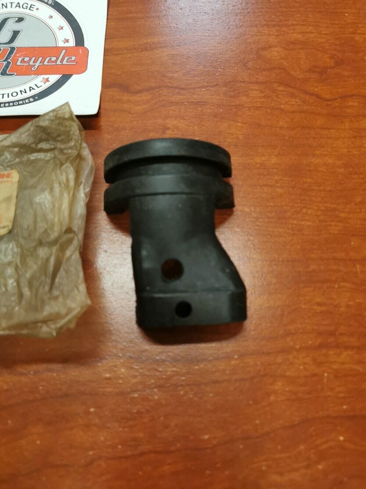 NOS Yamaha YZ125 YZ250 YZ490 WR250 WR500 LOCATING DAMPER 1 1LX-24181-00-00 Y85