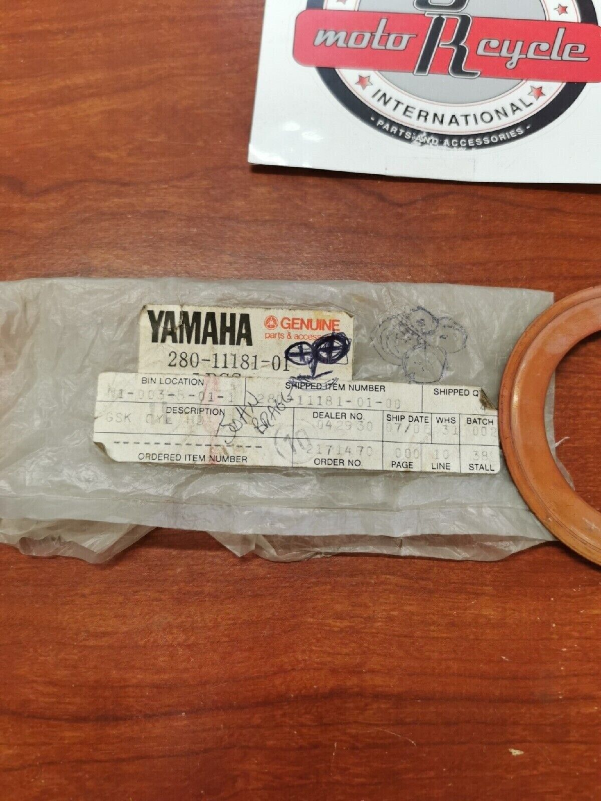 NOS Yamaha RD250 DS7 TD3 CYLINDER HEAD GASKET 280-11181-01-00 Y78